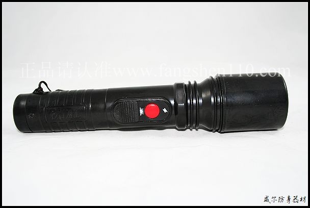 小红盾超级强光瞬晕防身电啪啪305型的说明图片