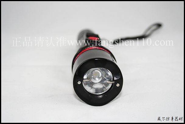 小红盾超级强光瞬晕防身电啪啪305型的说明图片